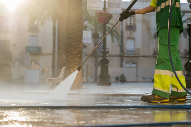 Best Sidewalk Pressure Washing  in Chipley, FL